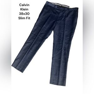 Calvin Klein, Size 38x30 Slim Fit, Blue Plaid Dress Pants. NWT A12